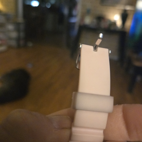 Chic Pink Watch with Silver Details - Picture 7 of 7